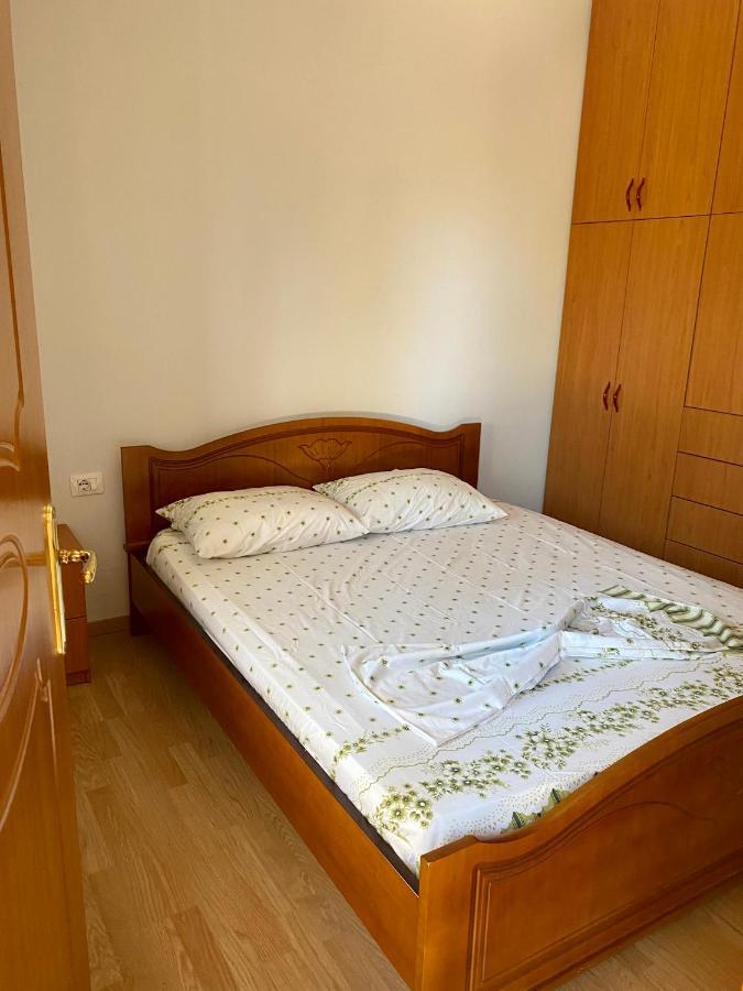 Family Apartments Sarandë 外观 照片