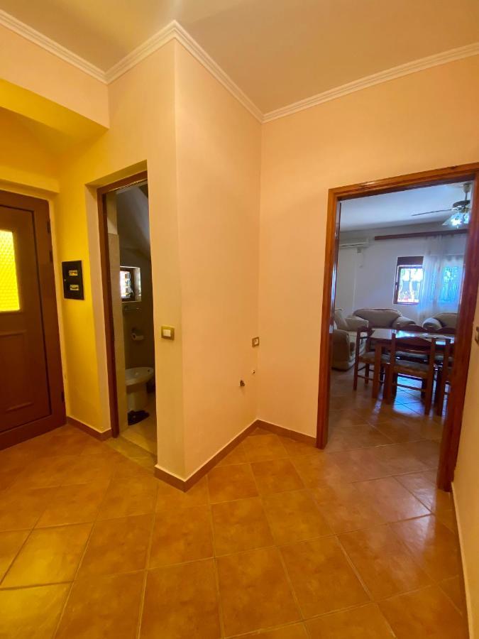 Family Apartments Sarandë 外观 照片