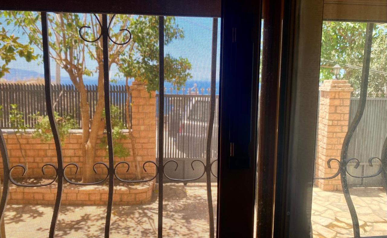 Family Apartments Sarandë 外观 照片