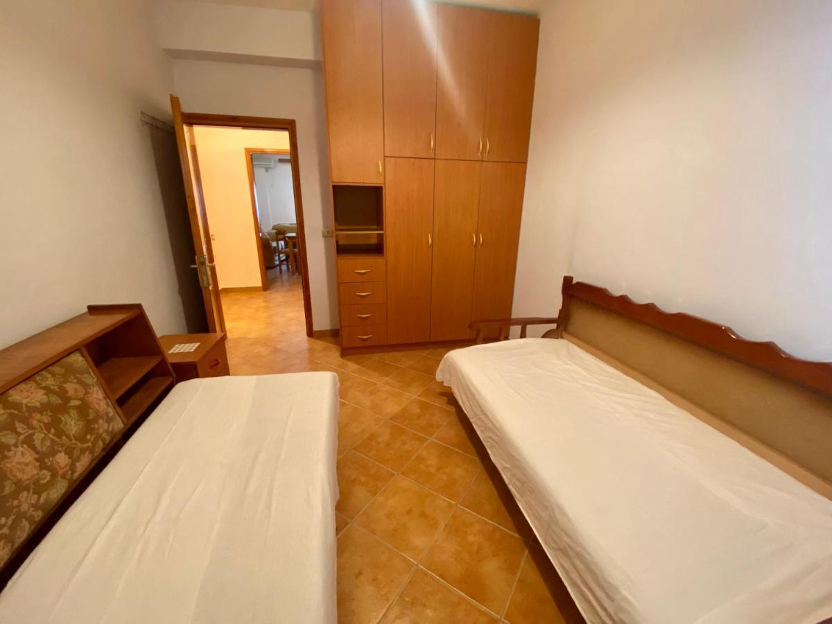 Family Apartments Sarandë 外观 照片