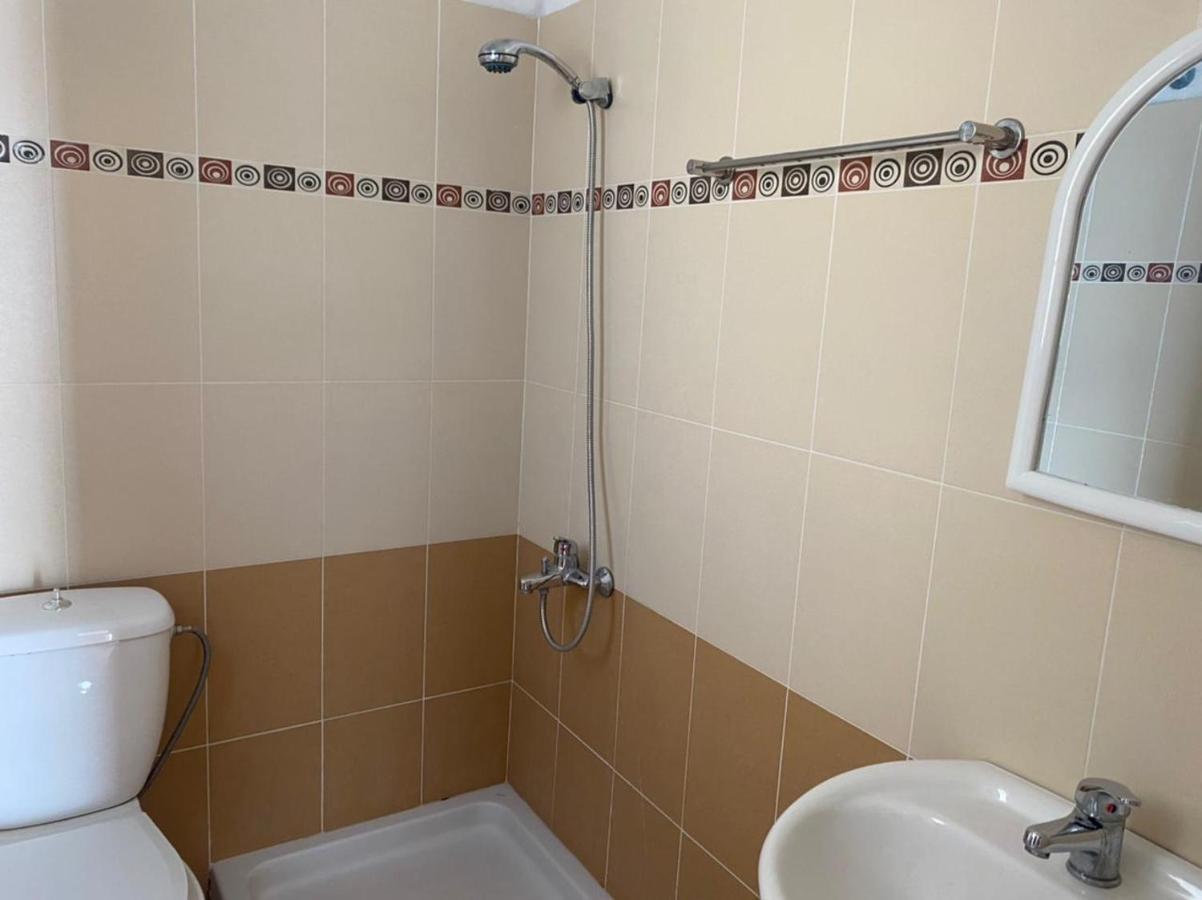 Family Apartments Sarandë 外观 照片